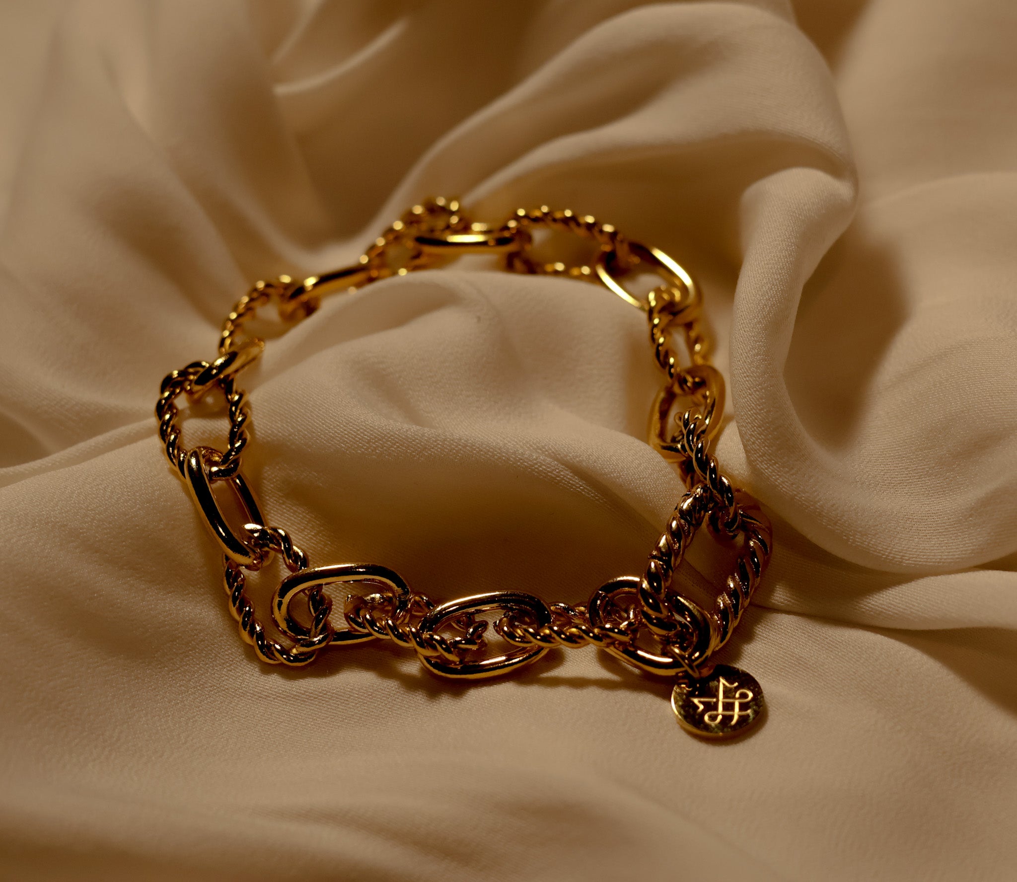 Brazalete Imperio